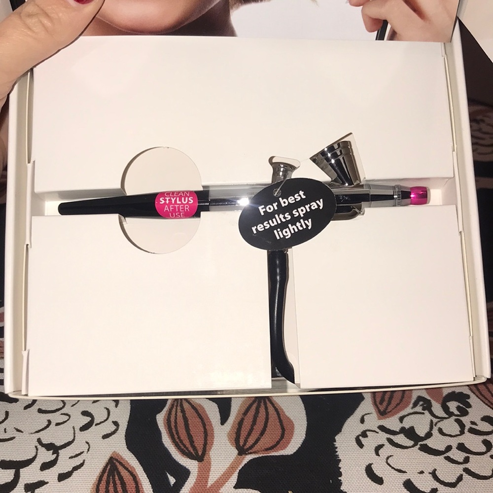 Luminess Air Airbrush Makeup System - Picture 4 of 7